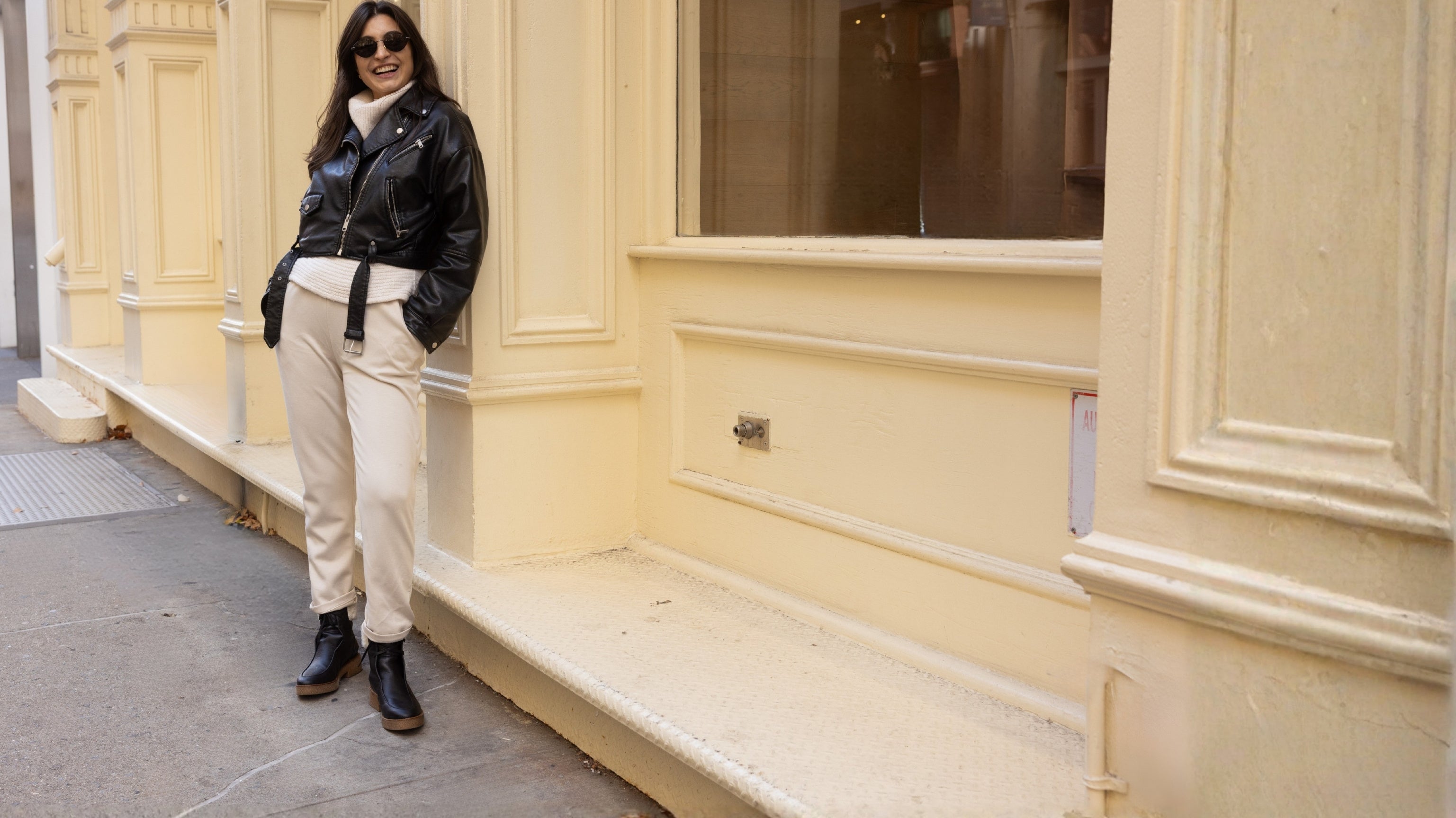 vail_winter_ski-resort_inspired_boots_in_black_leather_and_sherling_lining_by_stivali_new_york