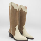 Stivali Agiatezza western boots in ivory leather x mocha suede