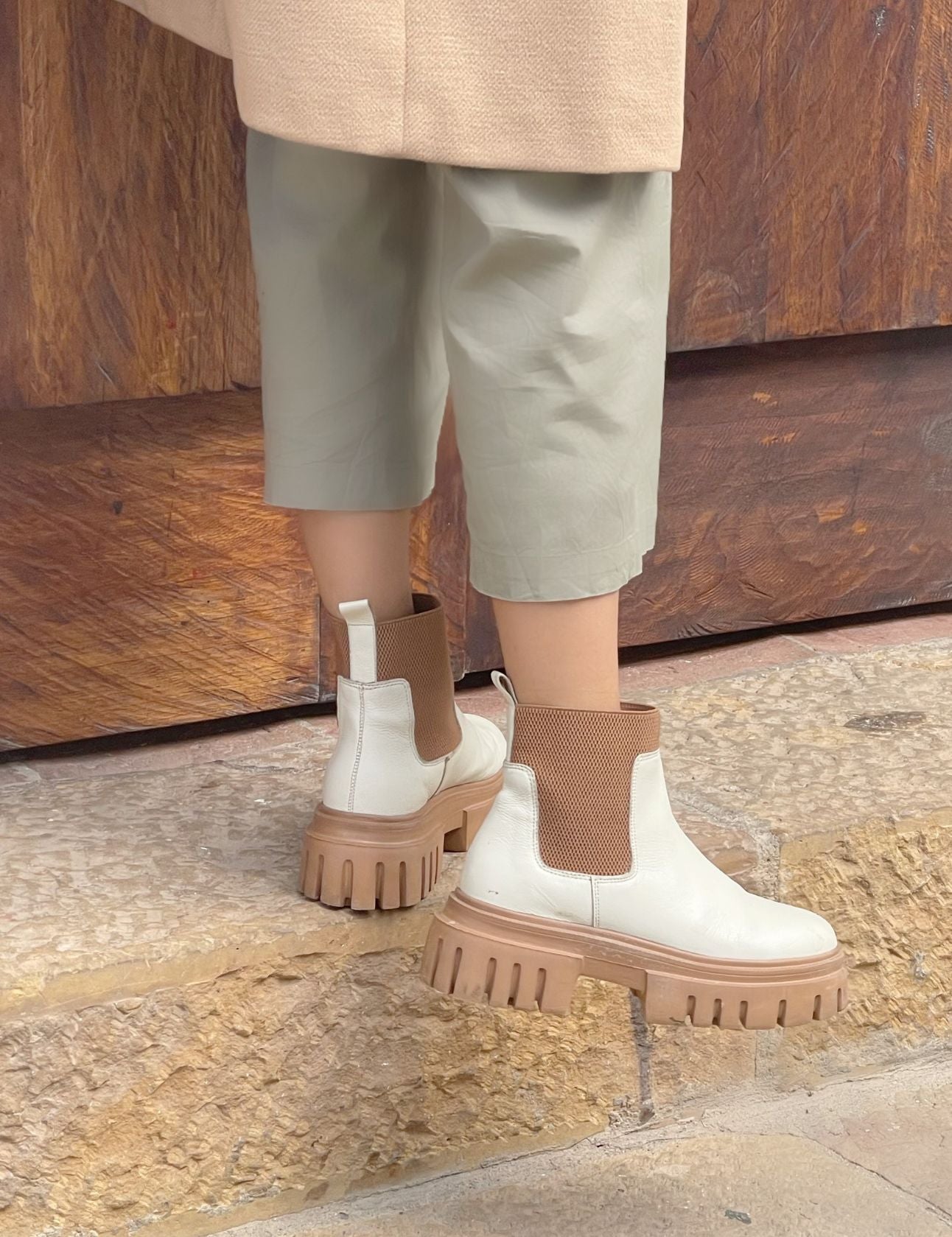 Agora platform chelsea boots in off white leather womens shoes