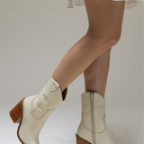 Stivali Compostezza western cowboy boots in ivory leather womens shoes