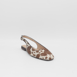 Stivali Incanto sling back flats in tan x white cowhide