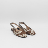 Stivali Incanto sling back flats in tan x white cowhide