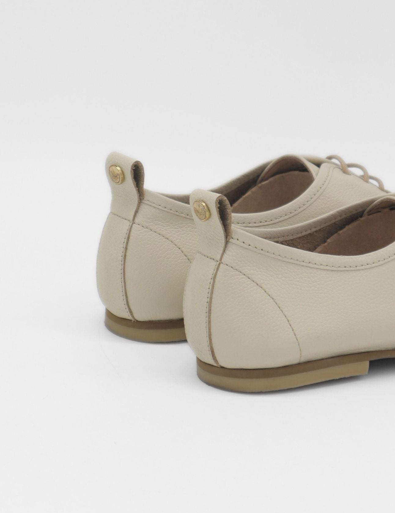 Stivali Maku oxford flats in ivory leather women's shoes 10 / ivory Stivali Maku oxford flats in ivory leather women's shoes 10 / ivory