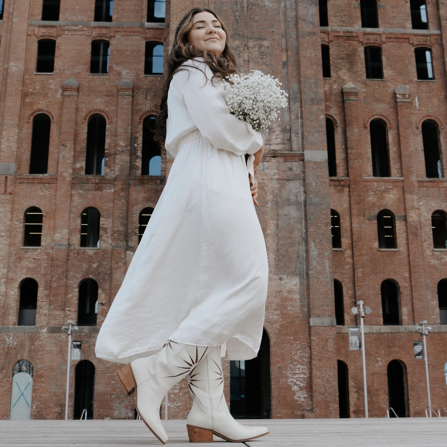 Stivali Moonrise western cowboy boots in Ivory leather womens shoes 11 / Ivory Stivali Moonrise western cowboy boots in Ivory leather womens shoes 11 / Ivory