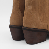 Stivali Scioltezza western chelsea booties in tan suede