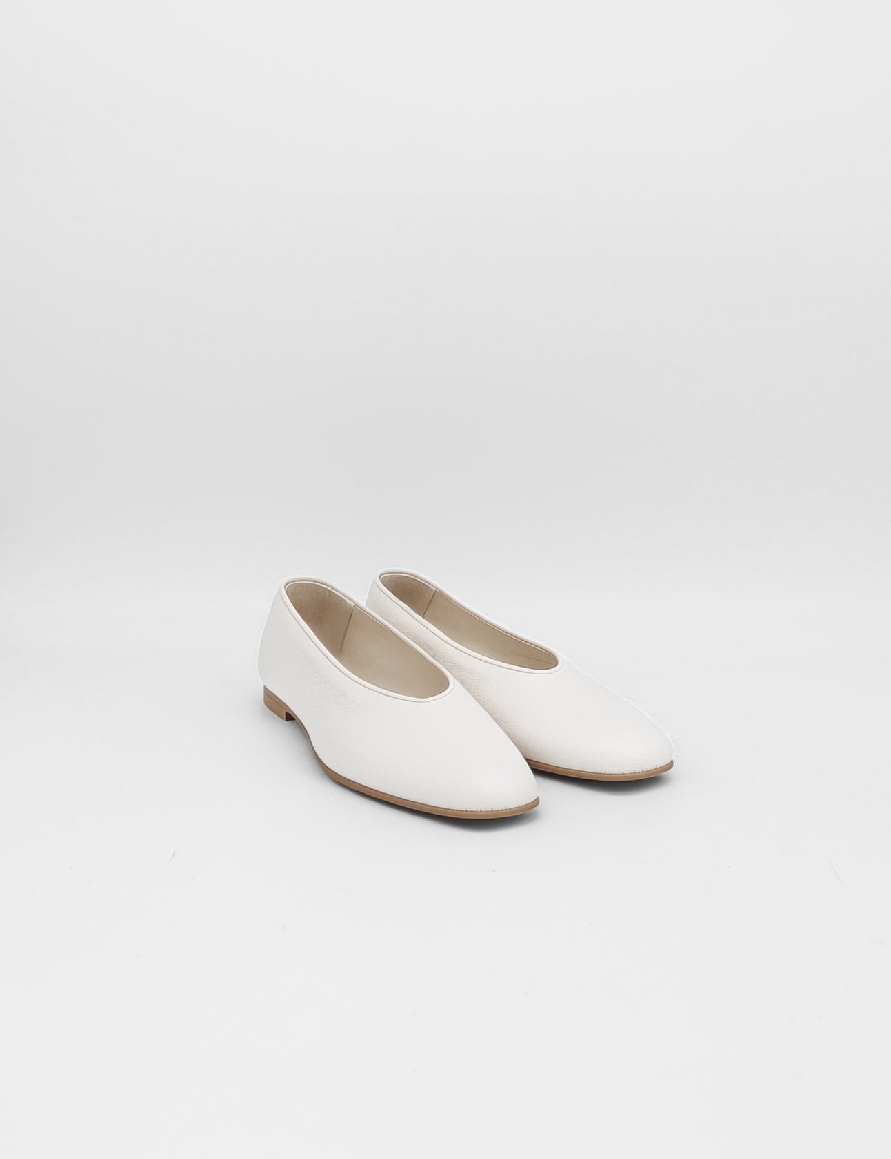 Stivali Essenza slip-on ballet flat in ivory leather