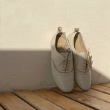 Handcrafted Leather Oxford Flats, Ivory White Smooth Leather and Embossed Leather Snakeskin. Stivali New York