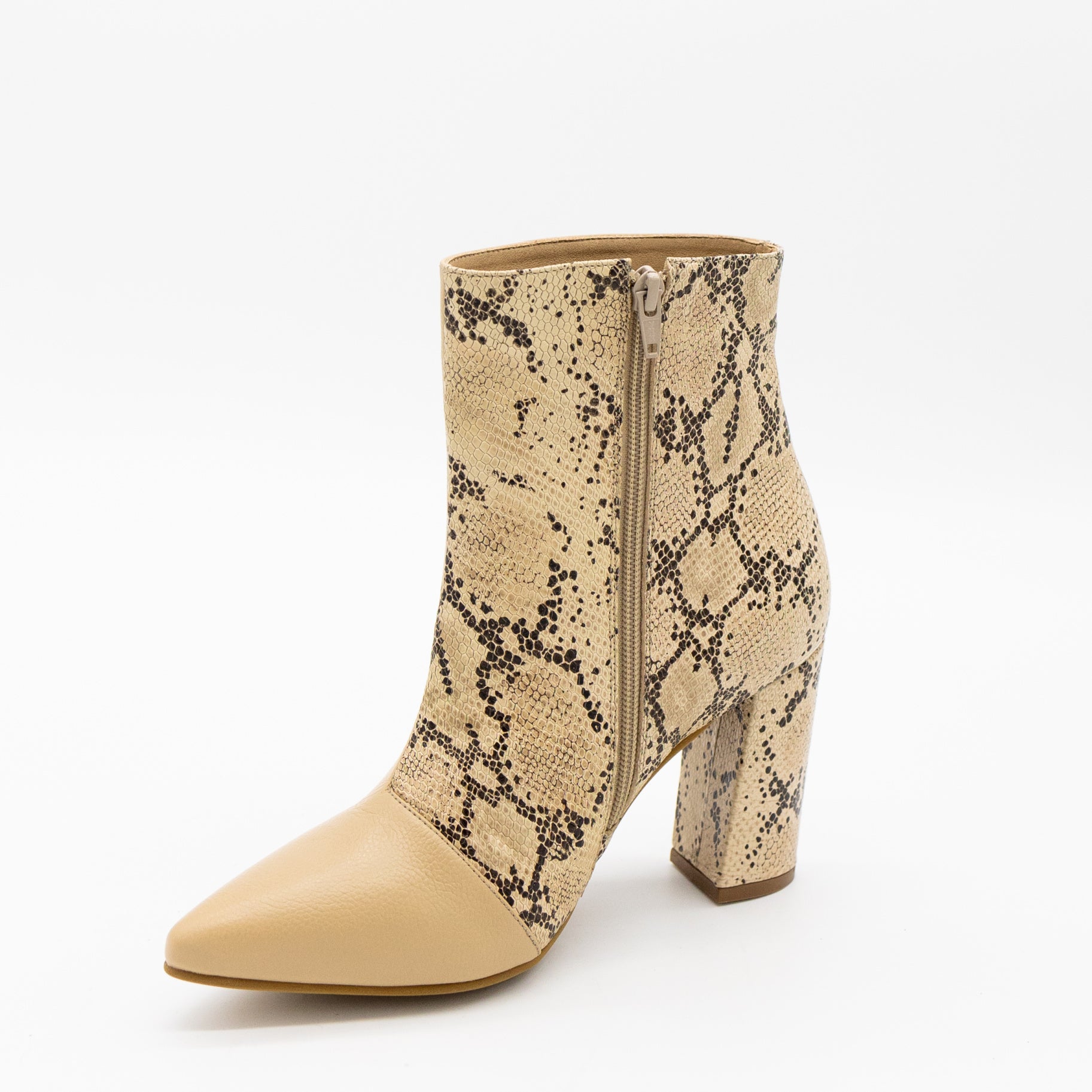 Handcrafted Leather Heeled Boot, Tan Arequipe Smooth Leather and Embossed Leather Sand Snakeskin. Stivali New York